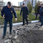 Впала поруч. Росіяни ледь не скинули авіабомбу на дитячий садок у Бєлгороді (фото)